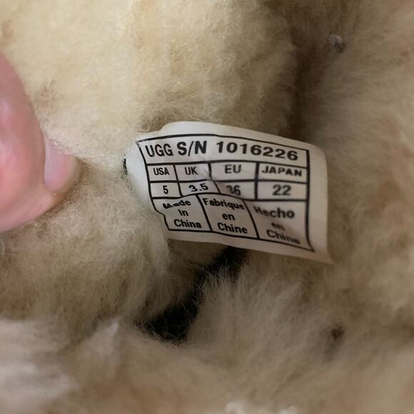 UGG Classic Bailey Button II Chestnut Tan Ankle Boots Booties Size 5 - Picture 11 of 13